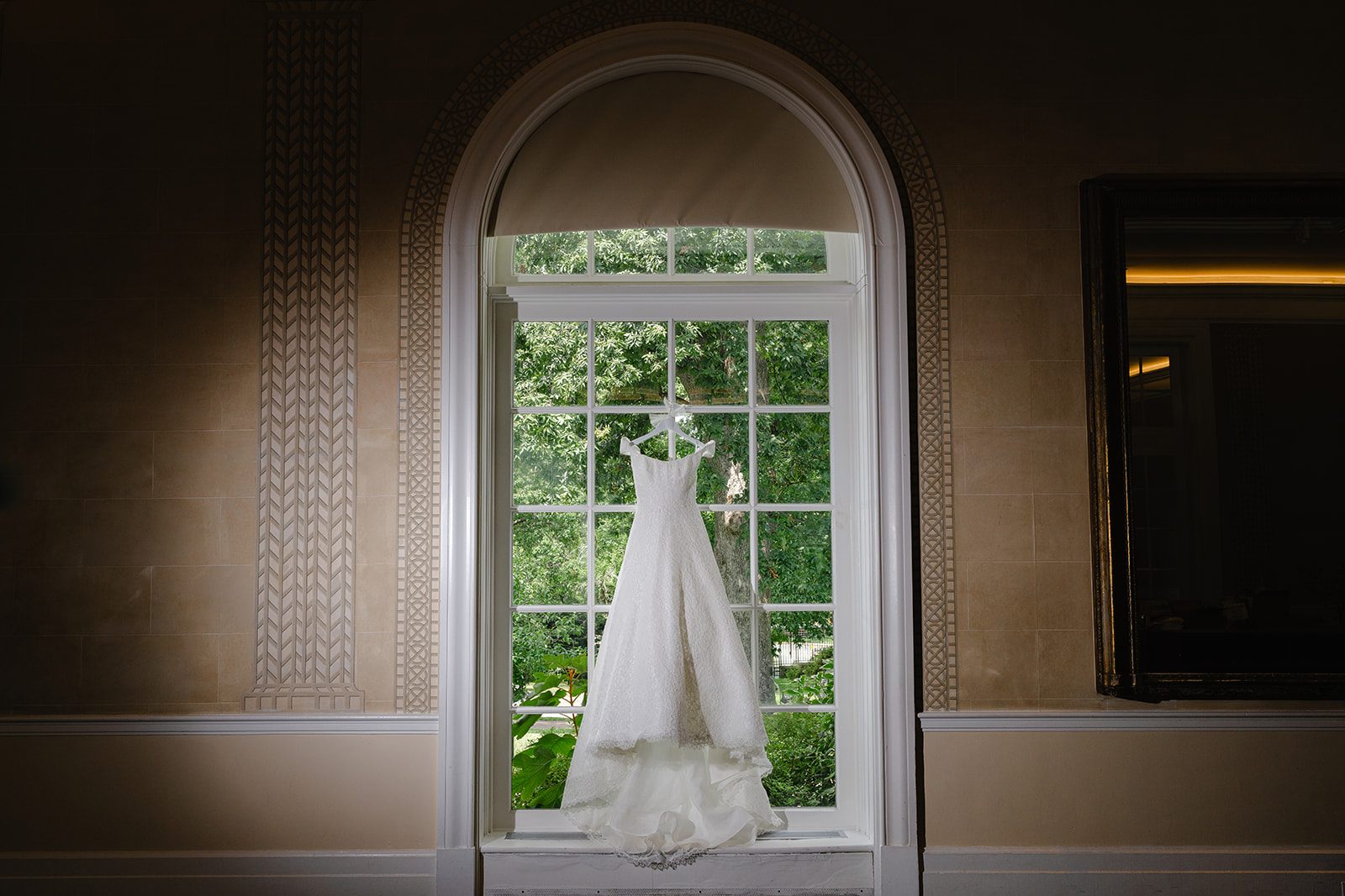 Naomi & William wedding, photographed by Daria for Motion of Time