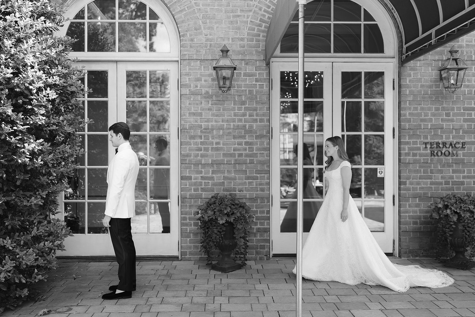 Naomi & William wedding, photographed by Daria for Motion of Time