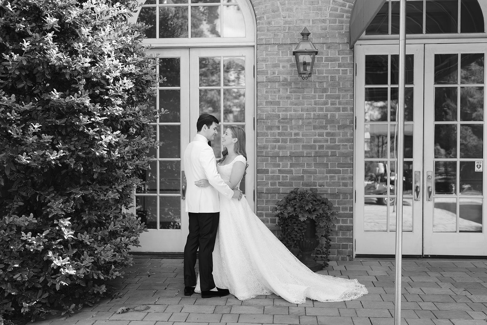 Naomi & William wedding, photographed by Daria for Motion of Time
