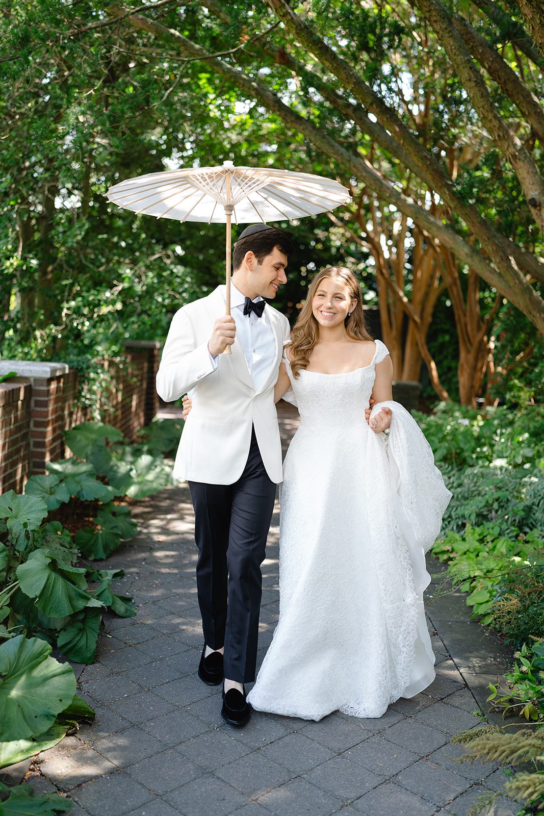 Naomi & William wedding, photographed by Daria for Motion of Time