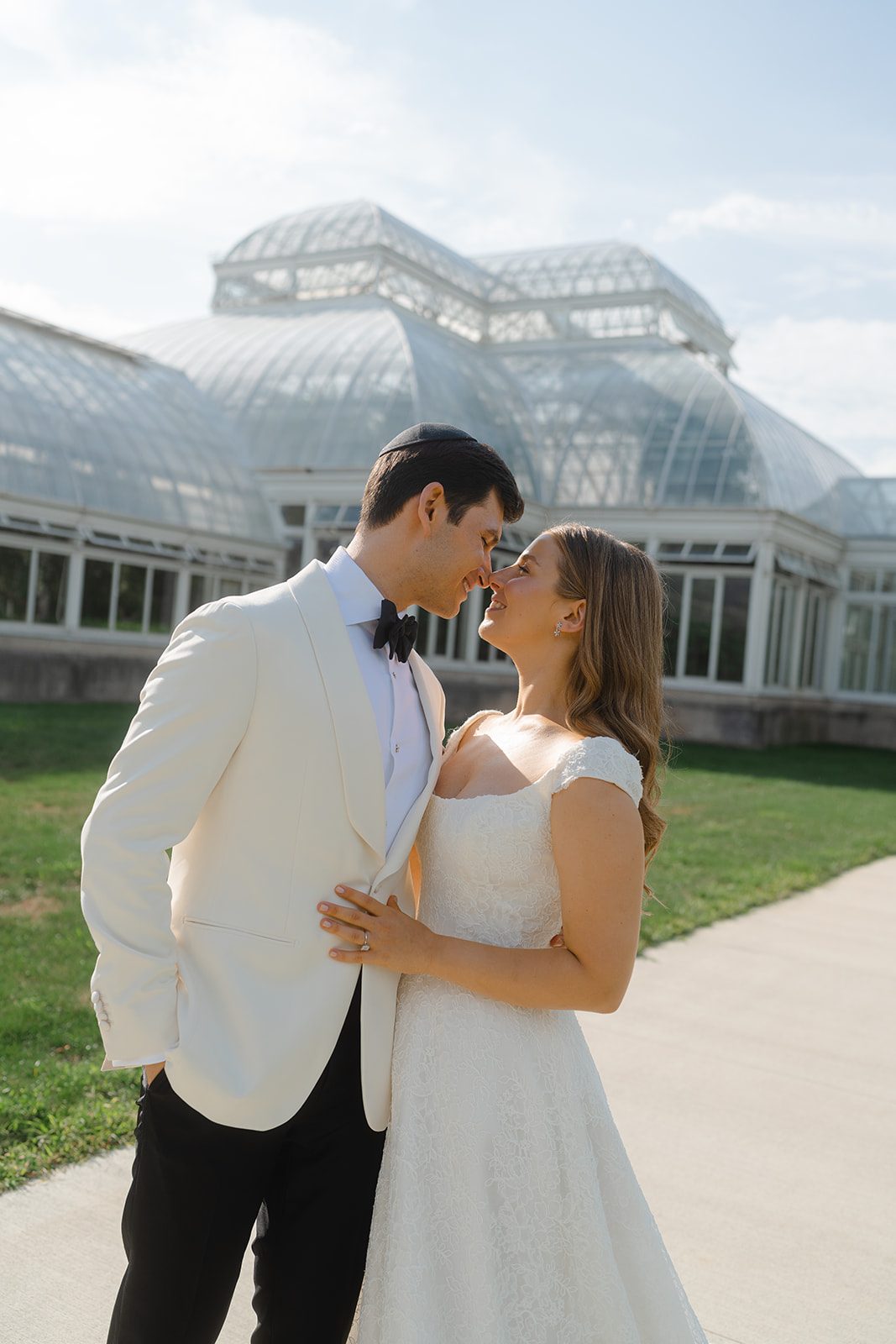 Naomi & William wedding, photographed by Daria for Motion of Time