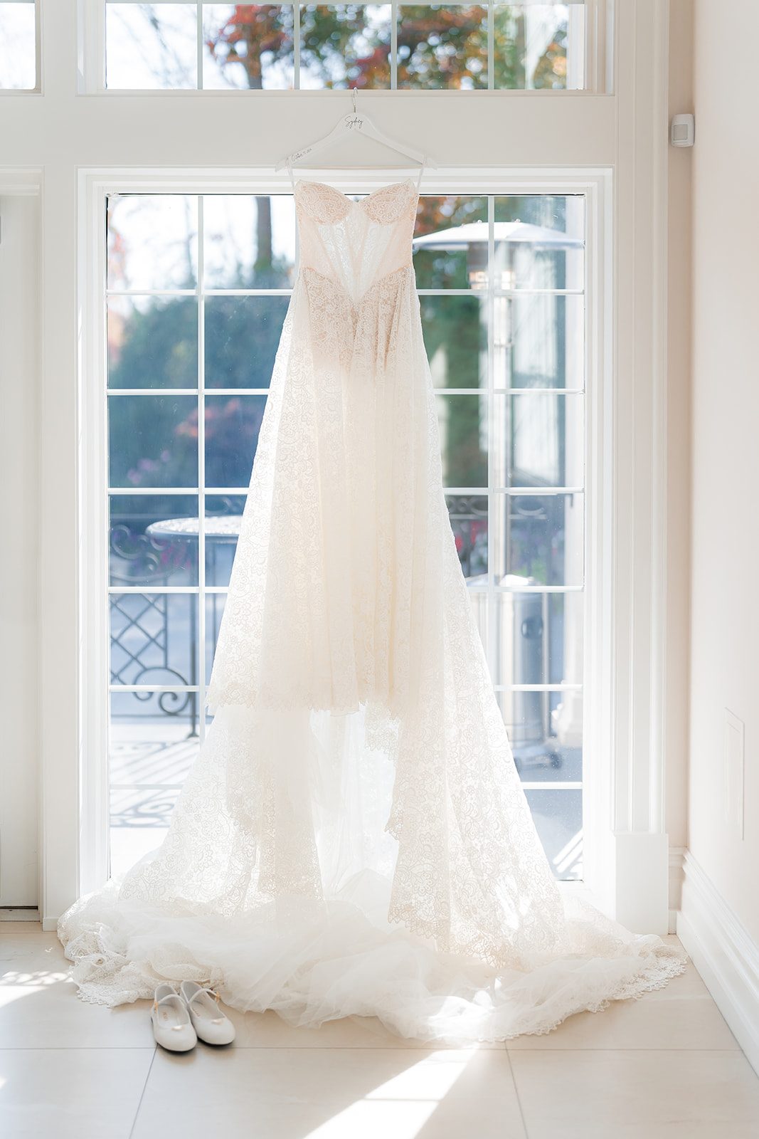 Sydney & Chaim wedding, photographed by Daria for Motion of Time