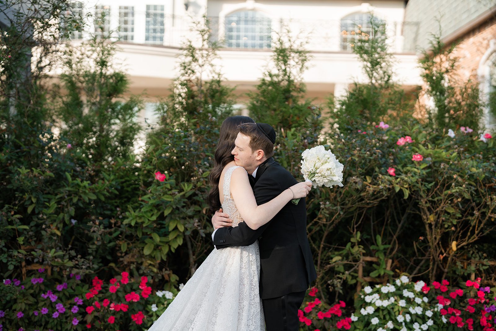 Sydney & Chaim wedding, photographed by Daria for Motion of Time