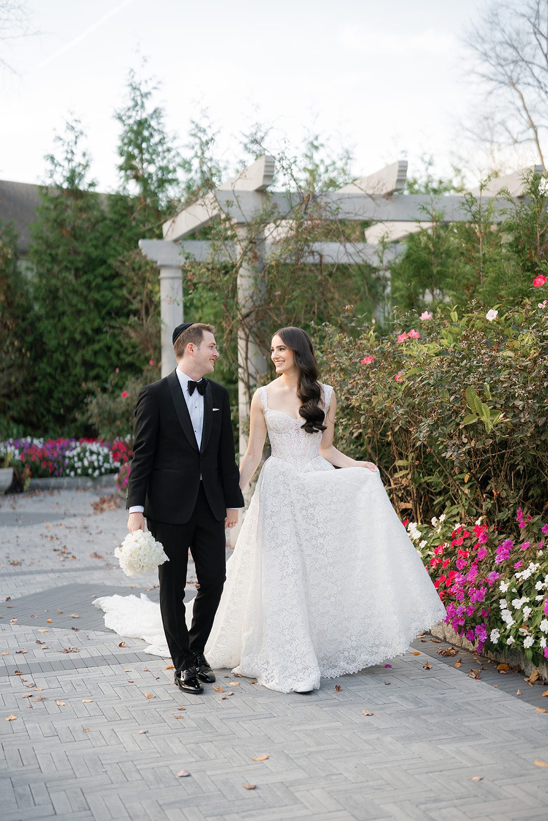 Sydney & Chaim wedding, photographed by Daria for Motion of Time