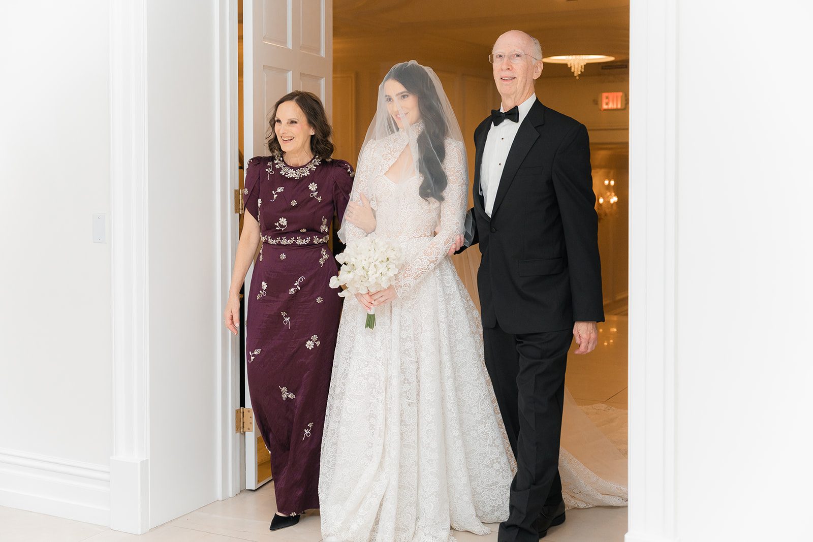 Sydney & Chaim wedding, photographed by Daria for Motion of Time