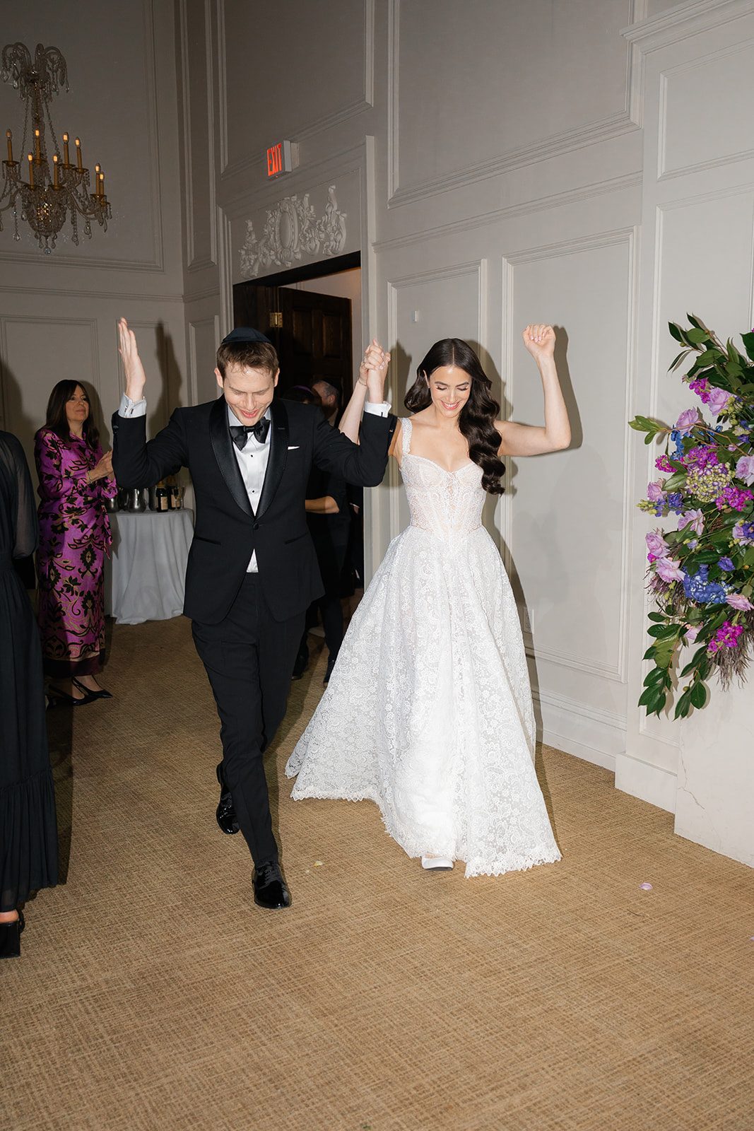 Sydney & Chaim wedding, photographed by Daria for Motion of Time